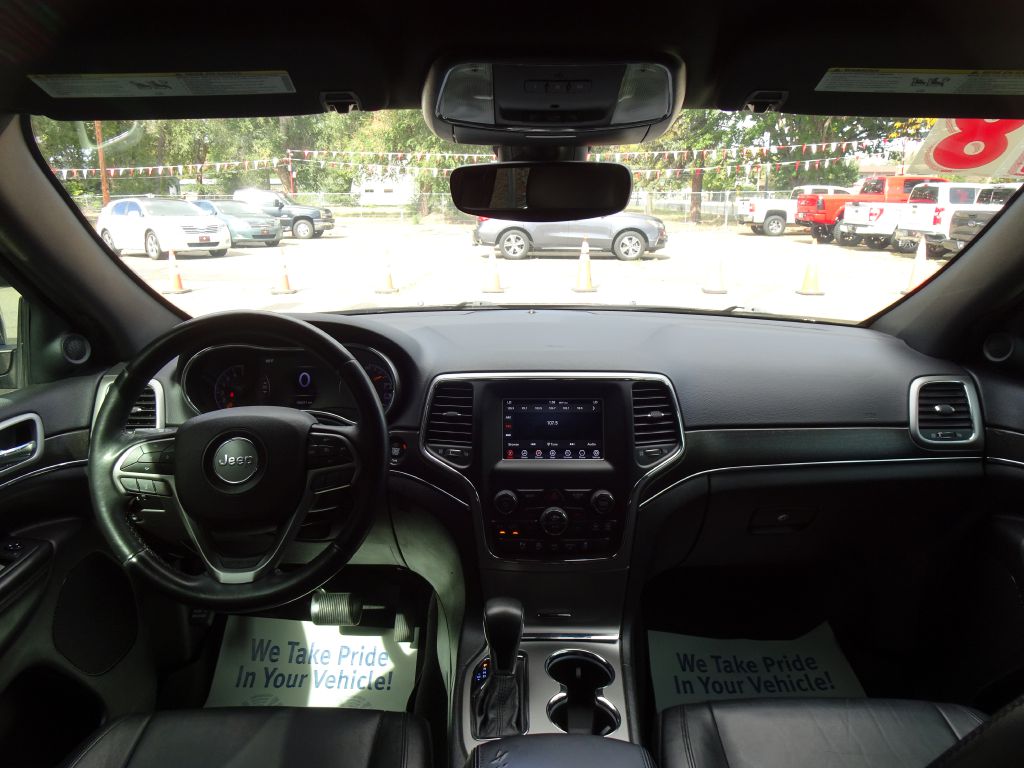 Photo 32 of this JEEP GRAND CHEROKEE