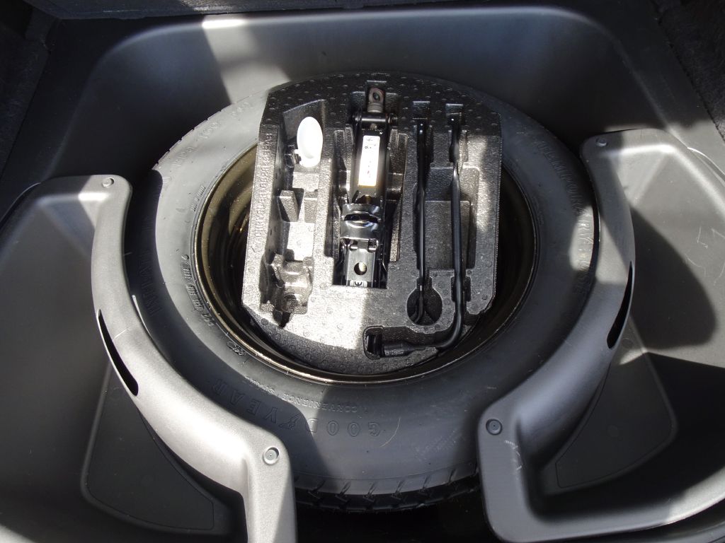 Photo 34 of this JEEP GRAND CHEROKEE