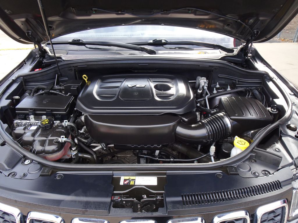 Photo 42 of this JEEP GRAND CHEROKEE
