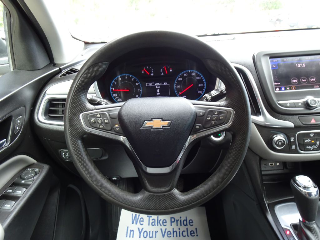 Photo 21 of this CHEVROLET EQUINOX