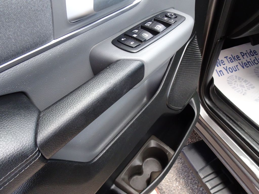 Photo 22 of this RAM 1500