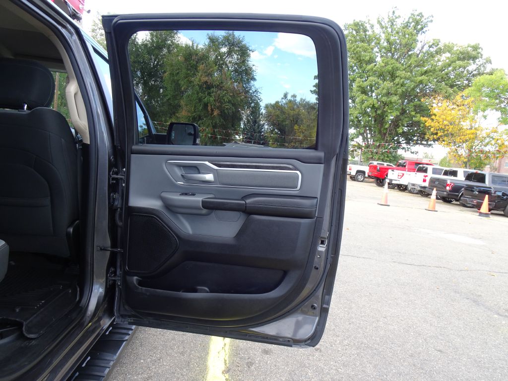 Photo 37 of this RAM 1500