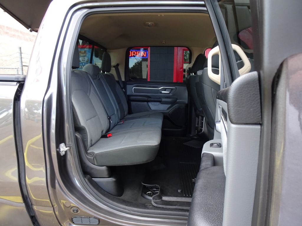Photo 39 of this RAM 1500