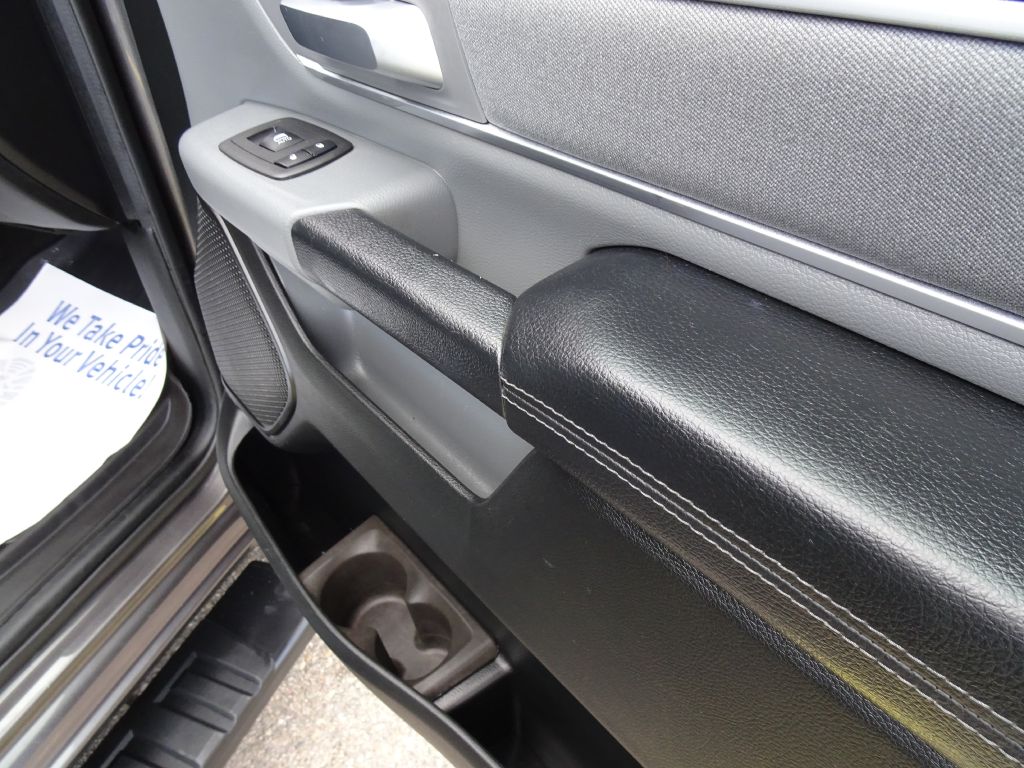 Photo 41 of this RAM 1500