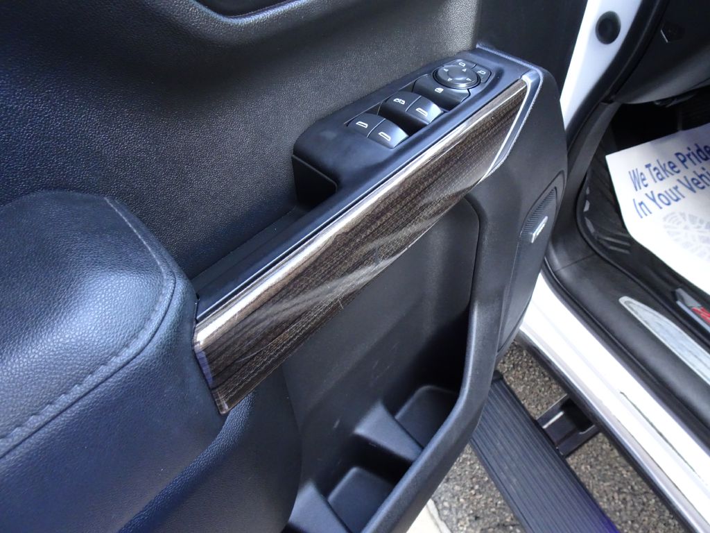 Photo 19 of this CHEVROLET SILVERADO 1500