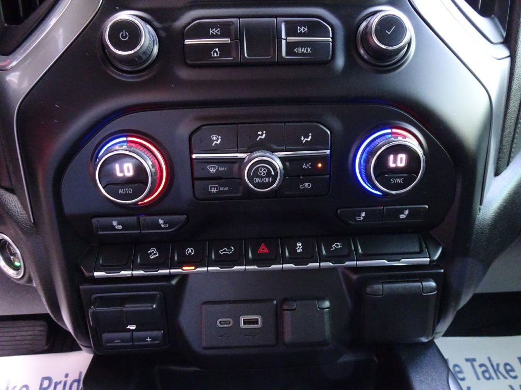 Photo 27 of this CHEVROLET SILVERADO 1500