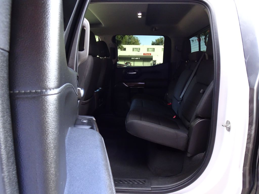 Photo 32 of this CHEVROLET SILVERADO 1500