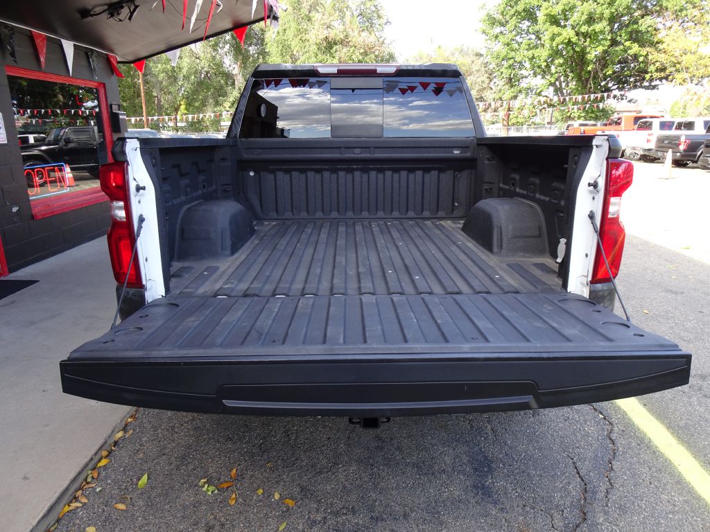Photo 35 of this CHEVROLET SILVERADO 1500