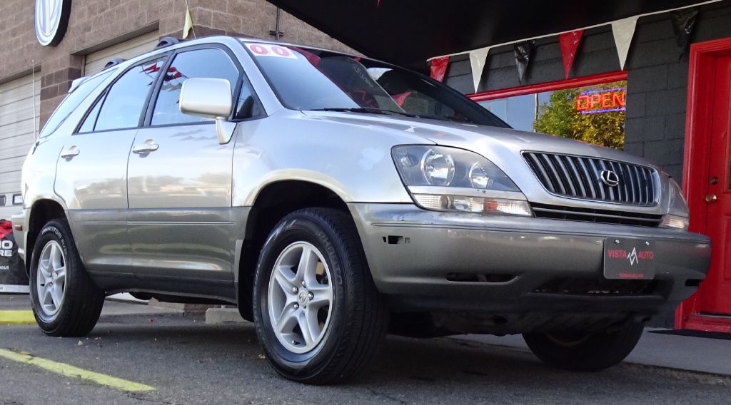 Photo 2 of this LEXUS RX