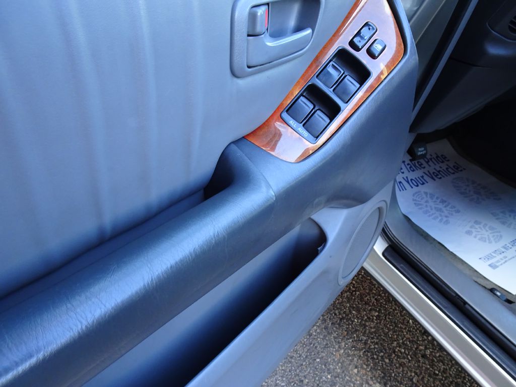 Photo 19 of this LEXUS RX