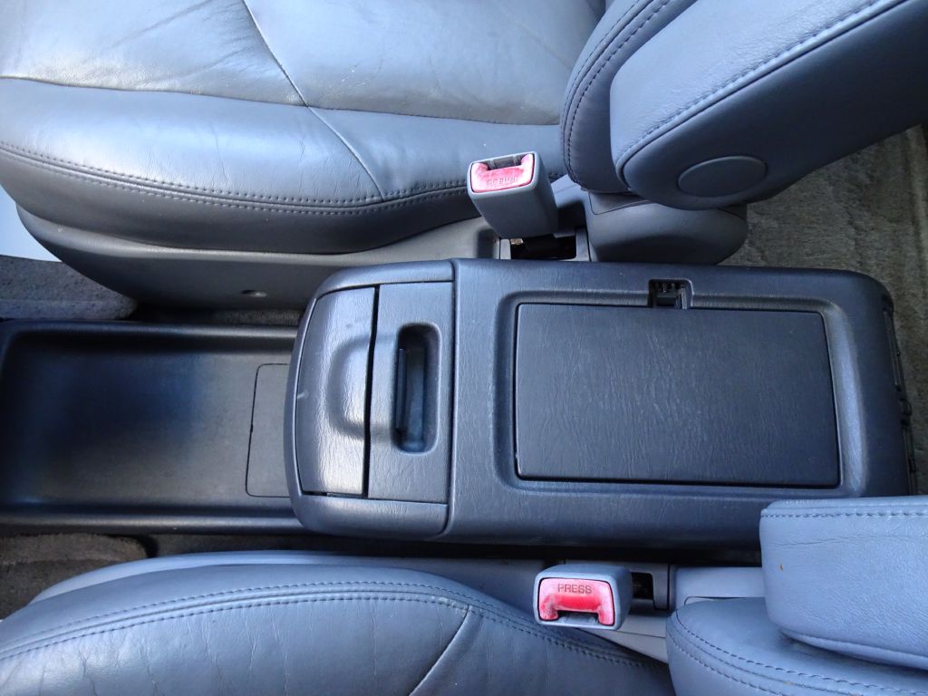 Photo 24 of this LEXUS RX