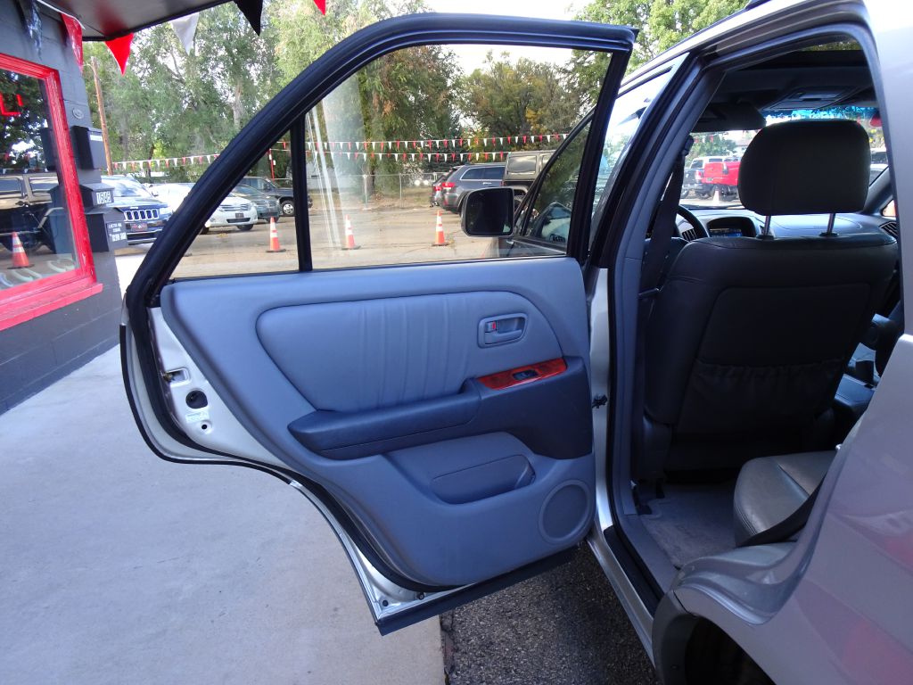 Photo 25 of this LEXUS RX