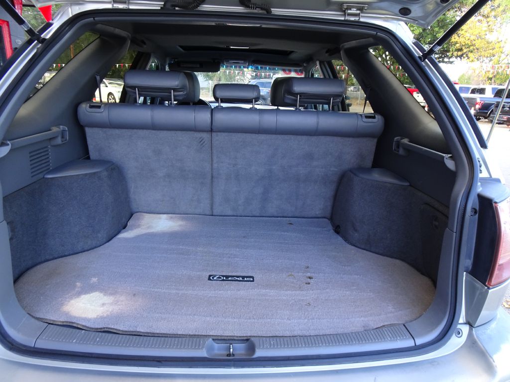 Photo 30 of this LEXUS RX
