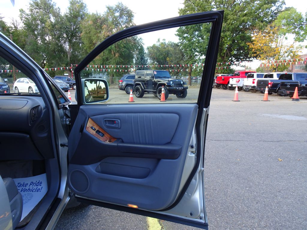 Photo 34 of this LEXUS RX