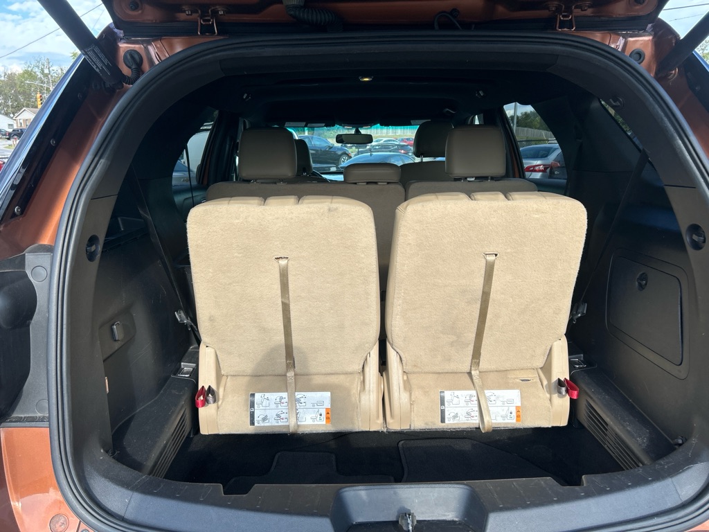 Photo 8 of this FORD EXPLORER