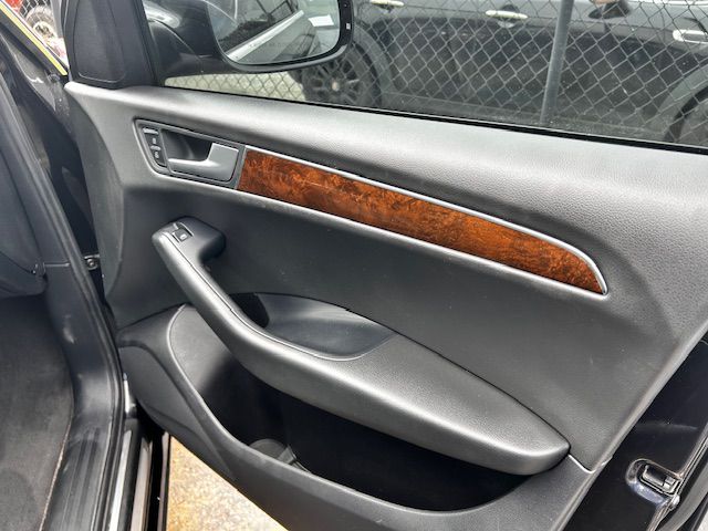 Photo 9 of this AUDI Q5