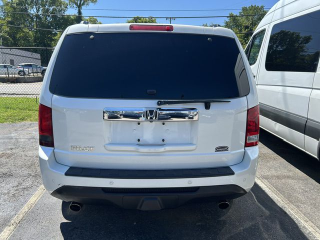 Photo 16 of this HONDA PILOT