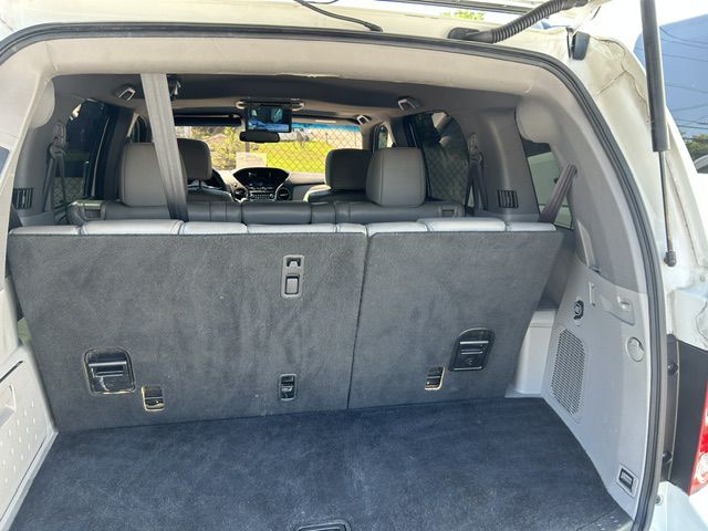 Photo 14 of this HONDA PILOT
