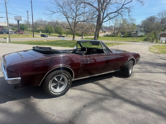 Photo 2 of this PONTIAC FIREBIRD