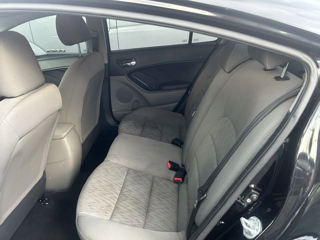 Photo 6 of this KIA FORTE