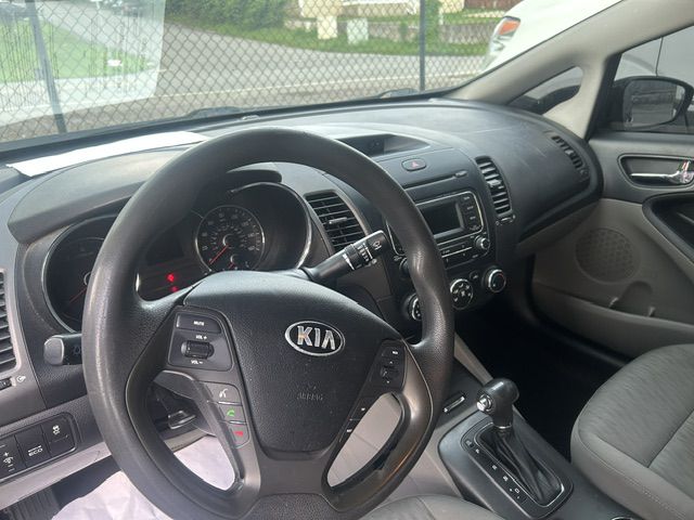 Photo 4 of this KIA FORTE