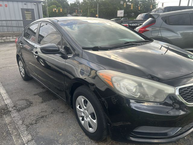 Photo 2 of this KIA FORTE