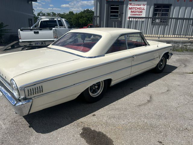 Photo 3 of this FORD GALAXY 500