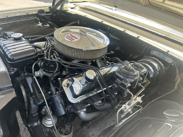 Photo 12 of this FORD GALAXY 500