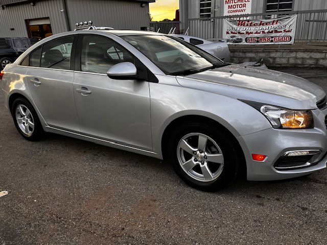 Photo 2 of this CHEVROLET CRUZE LIMITED