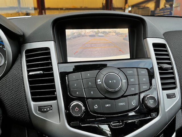 Photo 6 of this CHEVROLET CRUZE LIMITED
