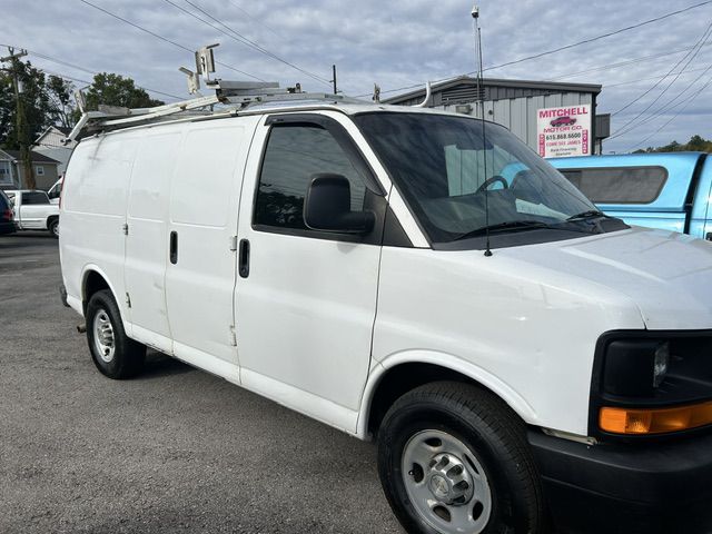 Photo 3 of this CHEVROLET EXPRESS