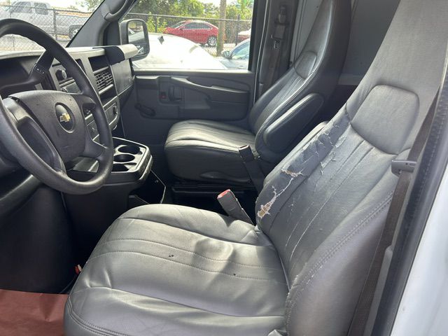 Photo 5 of this CHEVROLET EXPRESS