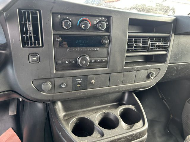 Photo 7 of this CHEVROLET EXPRESS