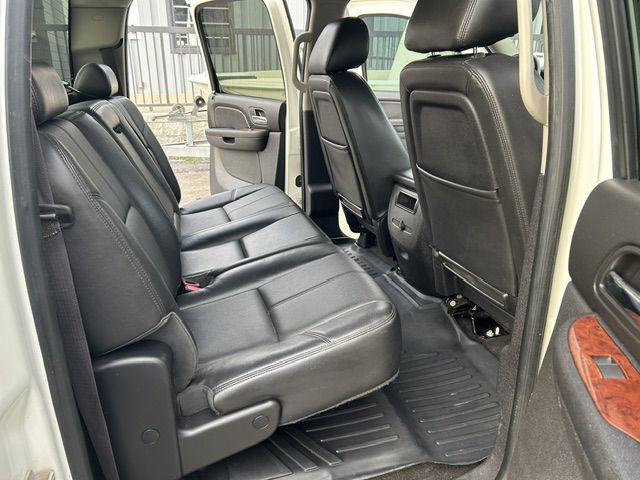 Photo 8 of this GMC SIERRA 1500