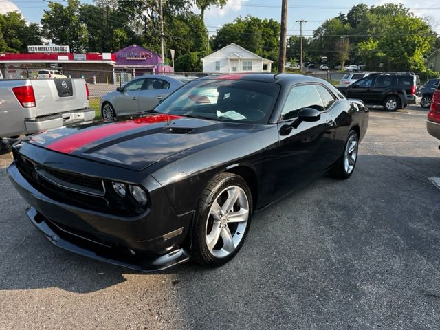 2012 Dodge Challenger SXT's photo