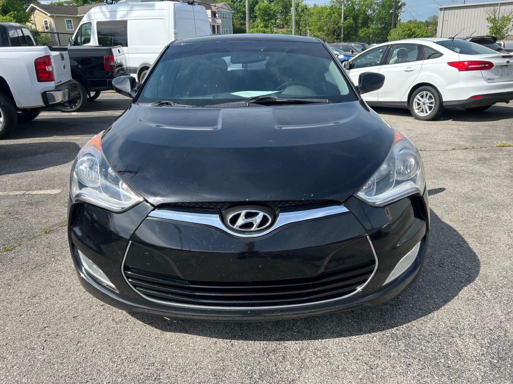 Photo 3 of this HYUNDAI VELOSTER