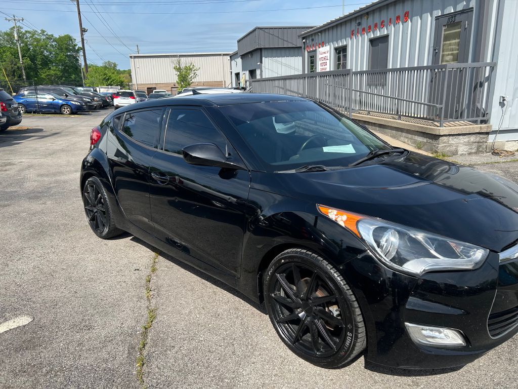 Photo 2 of this HYUNDAI VELOSTER