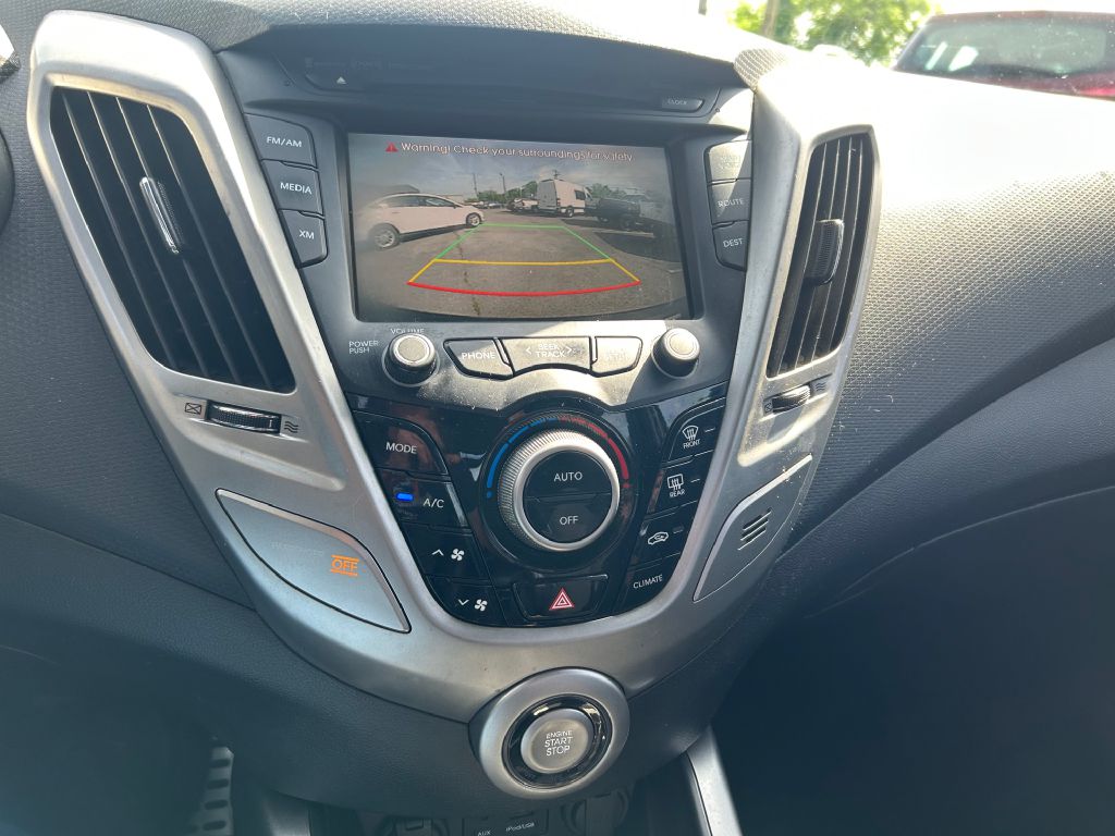 Photo 6 of this HYUNDAI VELOSTER