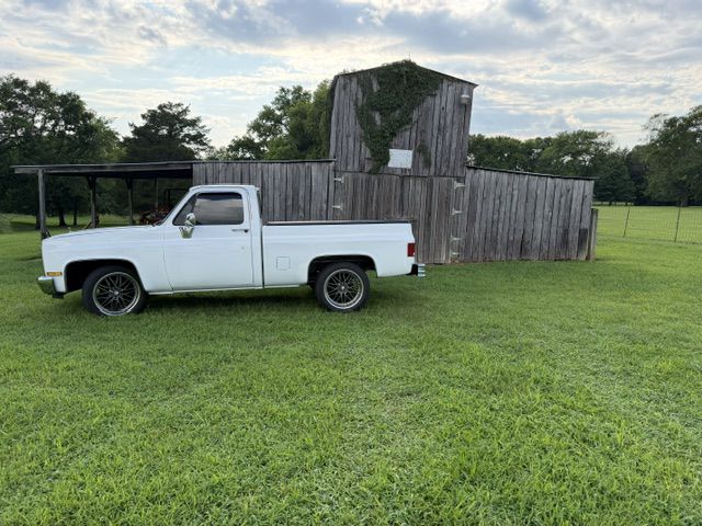 Photo 15 of this CHEVROLET C/K 10 SERIES