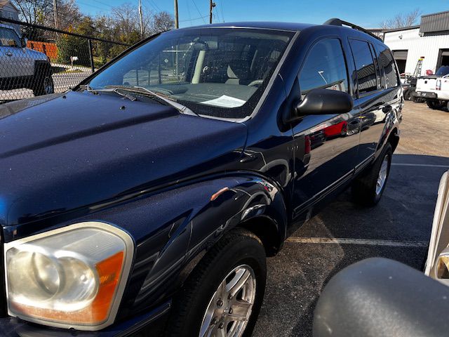 2005 Dodge Durango SLT's photo
