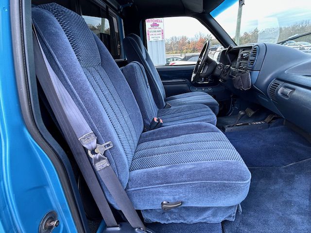 Photo 11 of this GMC SIERRA 1500