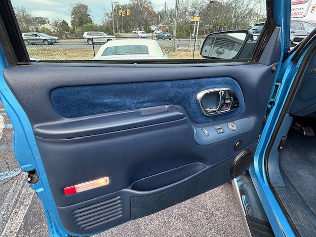 Photo 4 of this GMC SIERRA 1500