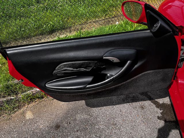 Photo 9 of this PORSCHE BOXSTER