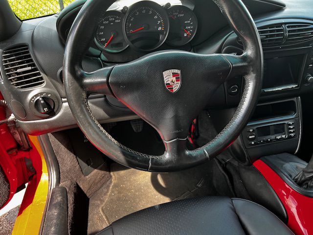 Photo 7 of this PORSCHE BOXSTER