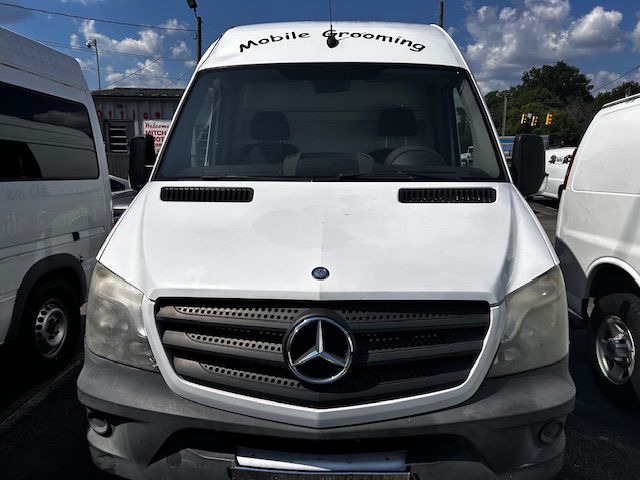 Photo 3 of this MERCEDES-BENZ SPRINTER