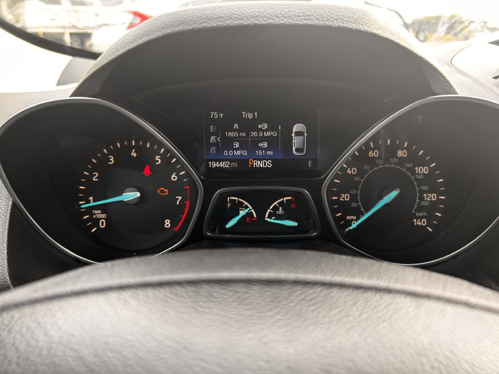 Photo 5 of this FORD ESCAPE