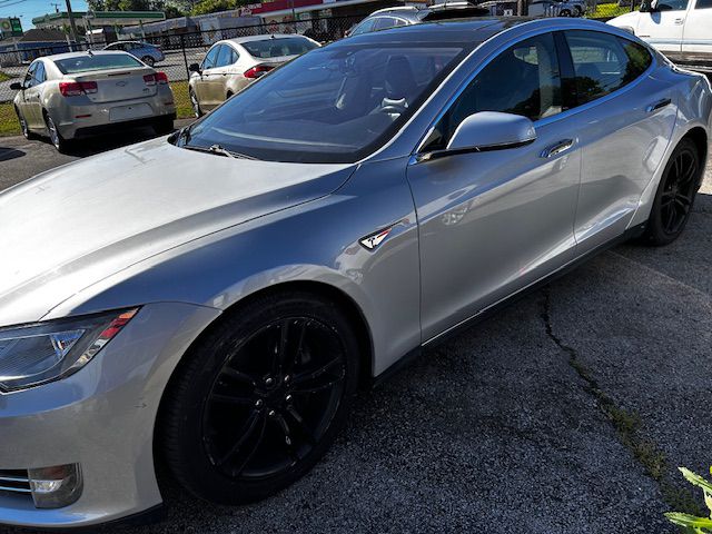 2013 Tesla Model S Standard's photo