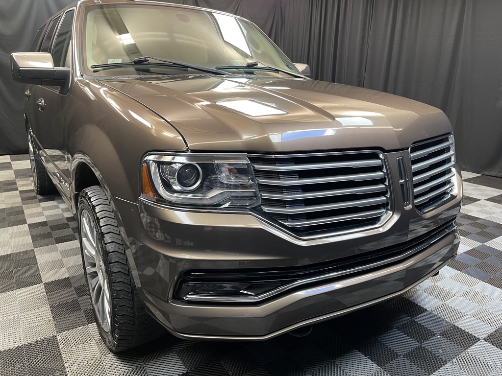 2017 LINCOLN NAVIGATOR for sale at Solid Rock Auto Group