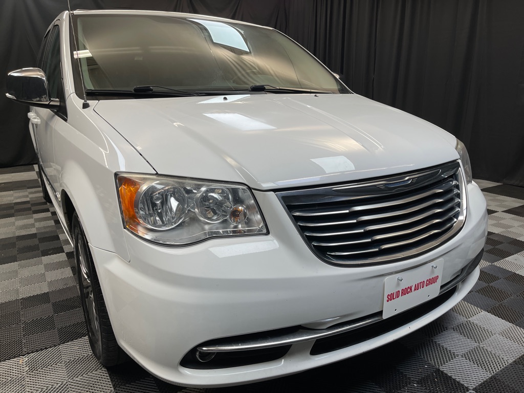 2014 CHRYSLER TOWN & COUNTRY for sale at Solid Rock Auto Group