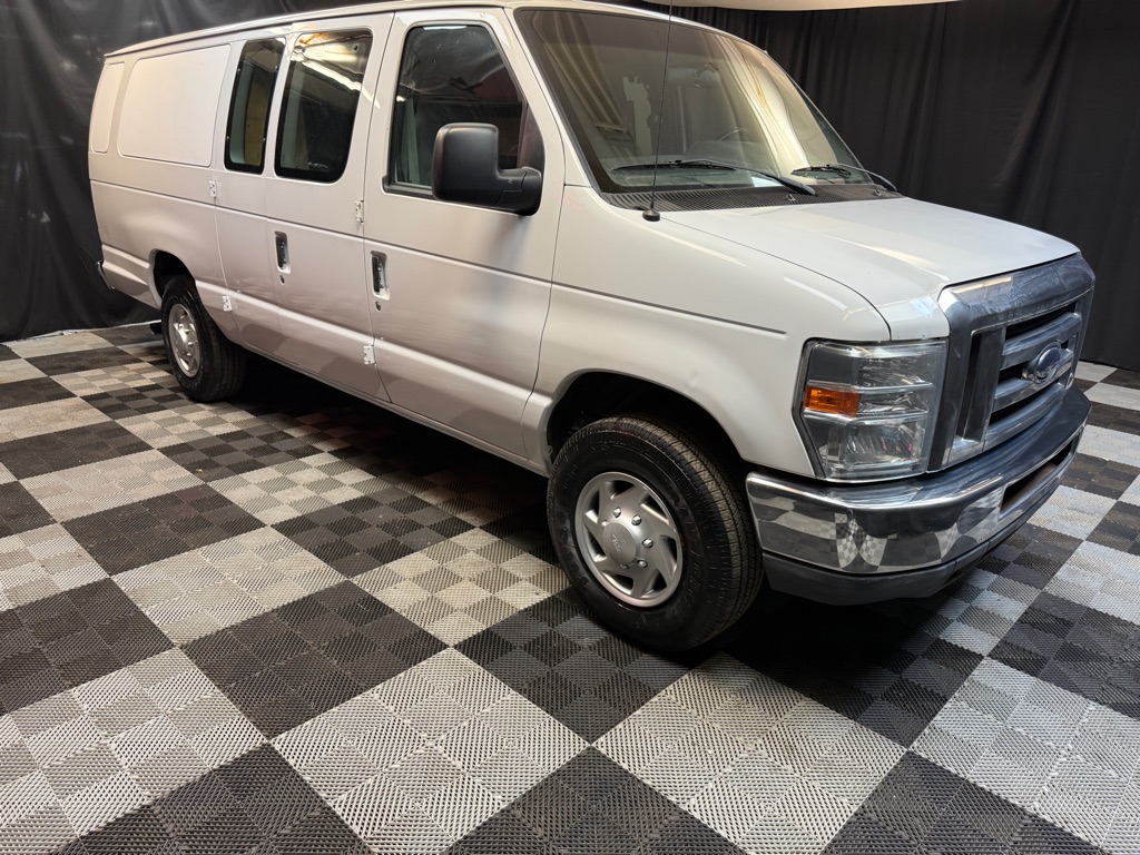2012 Ford E-350 photo 4